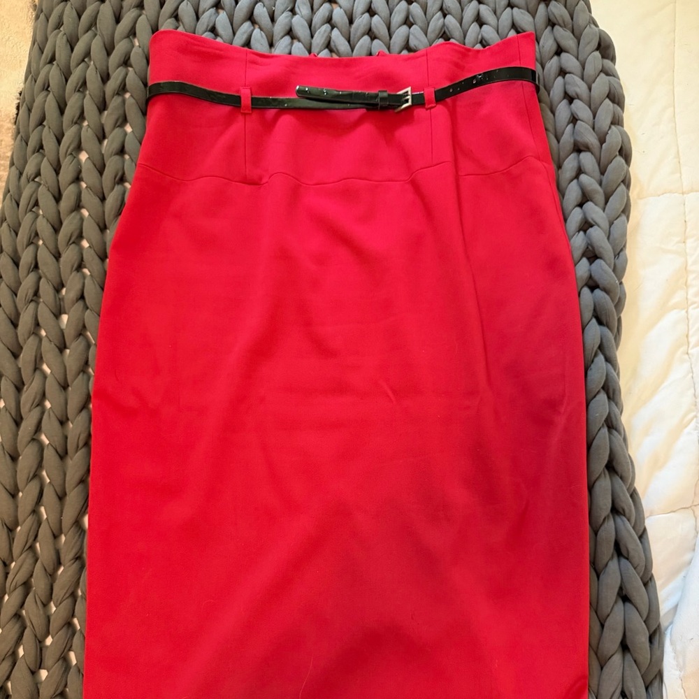 Black Halo Jackie O Red Pencil Skirt - Sleek Tailored Silhouette